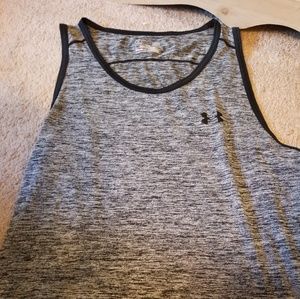 Under Armour sleevless heat gear shirt